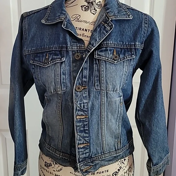 Refashioned denim jacket Paris - Picture 4 of 5